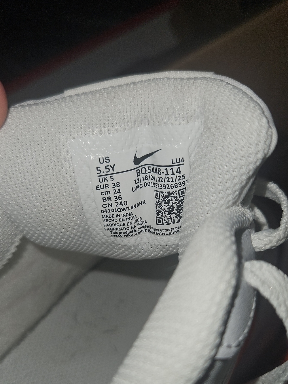 Nike White Low-Top Sneakers with Orange Swoosh - Picture 2 of 4